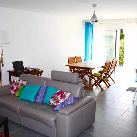- - Port - Famille - Jardin Capbreton